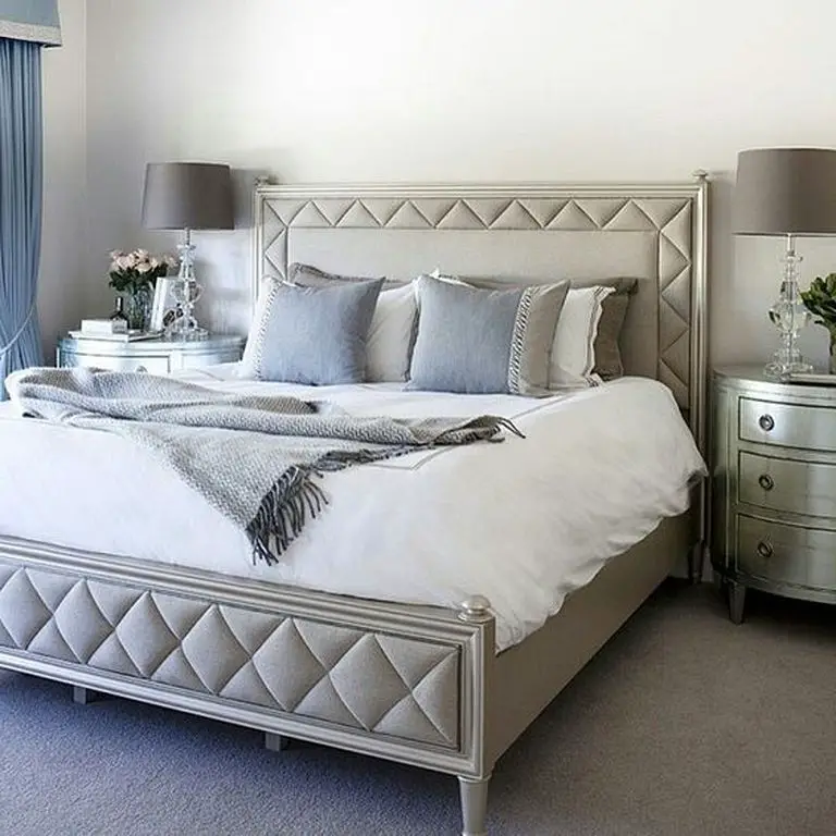 20+ Cozy Perfect Pillow Arrangement Decor Ideas for Queen Bed #bedroom ...