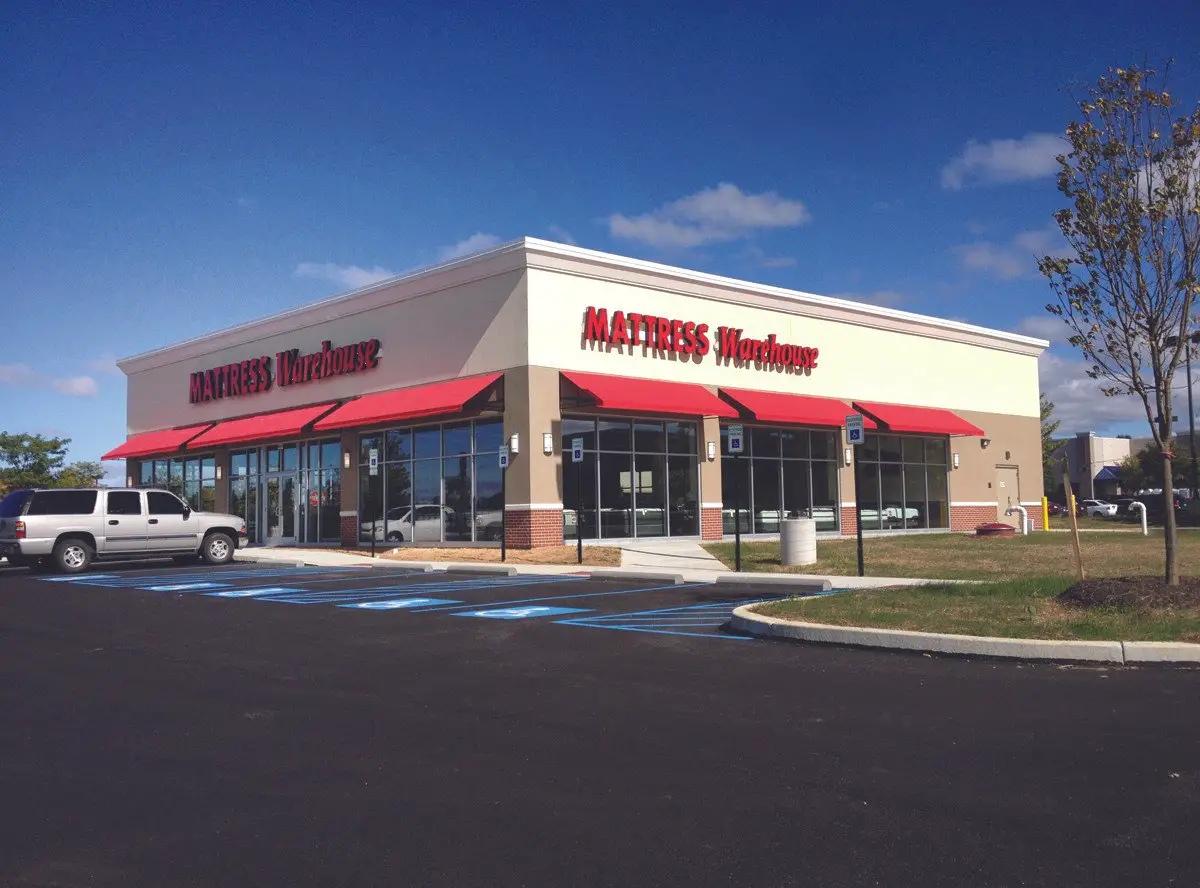 CBRE brokers sale of new mattress warehouse location in ...