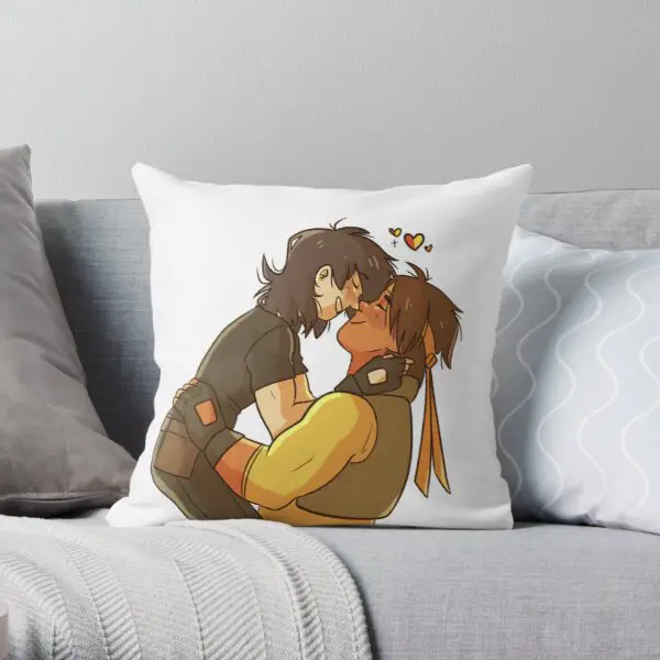 " Heith Nuzzles!"  Throw Pillow by cgmcdudebro