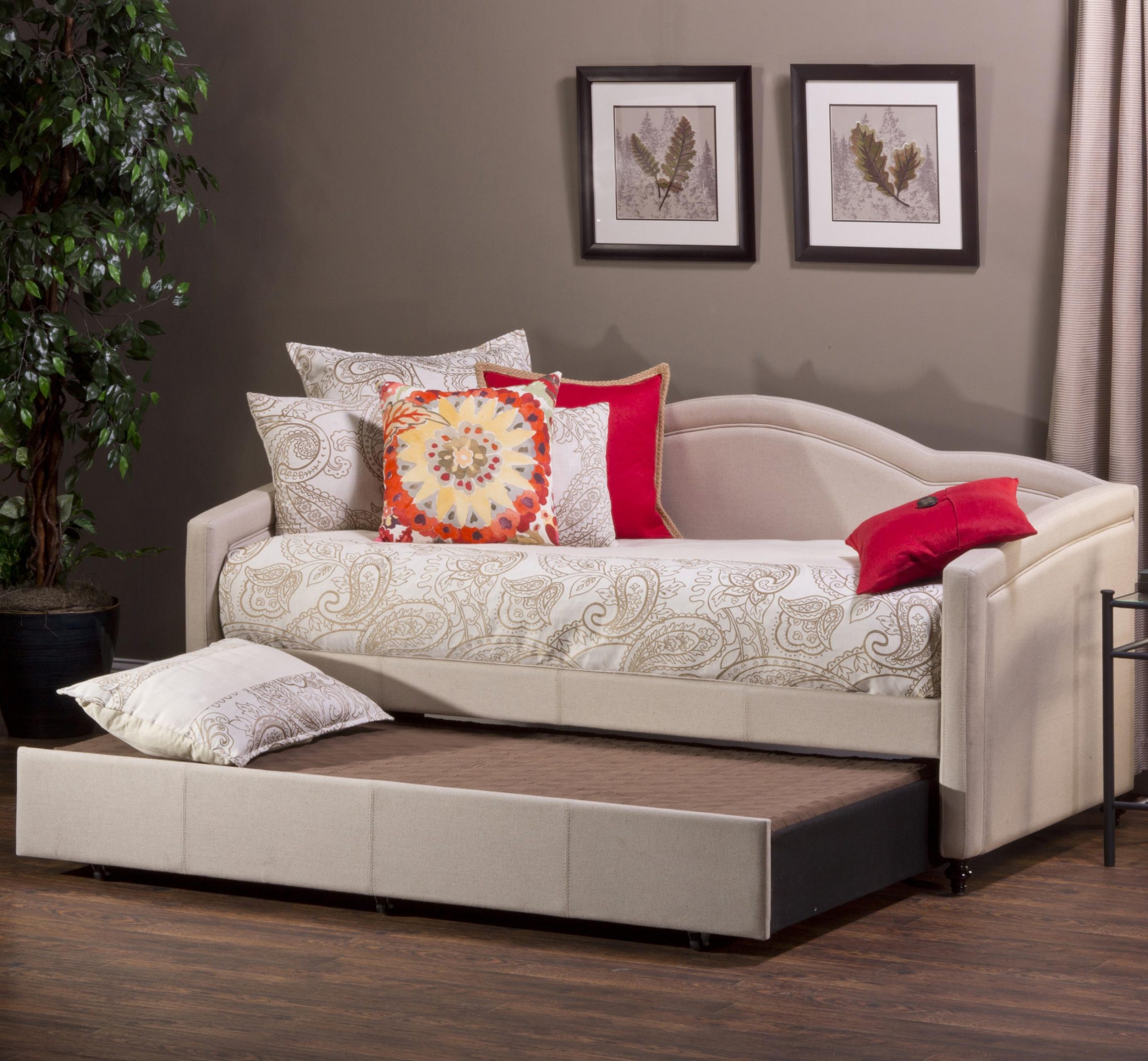 Hillsdale Daybeds Jasmine Daybed w/ Trundle