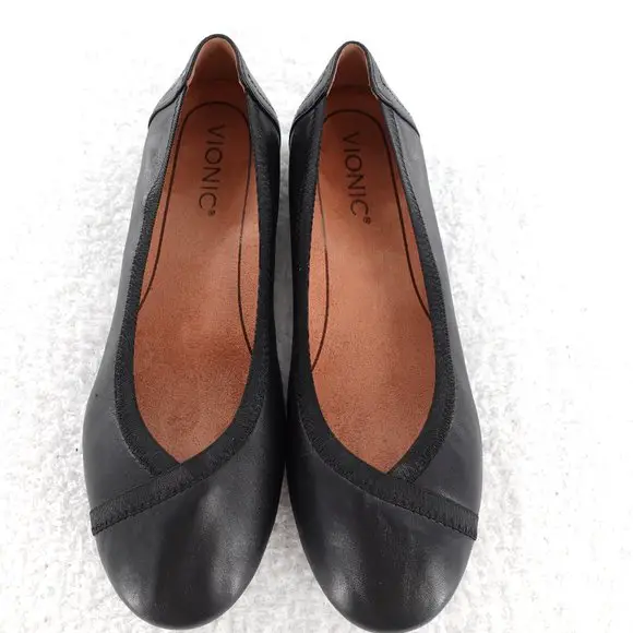 History lowest price Vionic Black Leather Ballet Flats Round Toe Size 7 ...