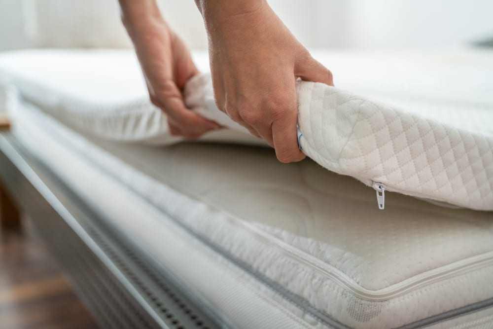 How Long Should a Memory Foam Mattress Last? Is It Time to Switch ...