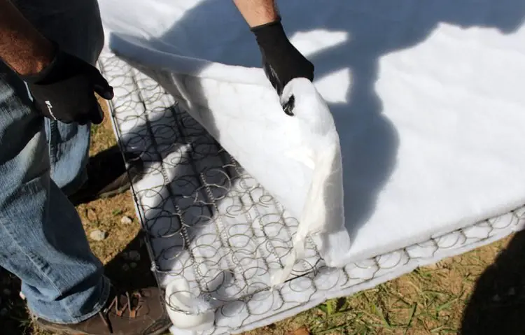 How To Dispose Of A Mattress