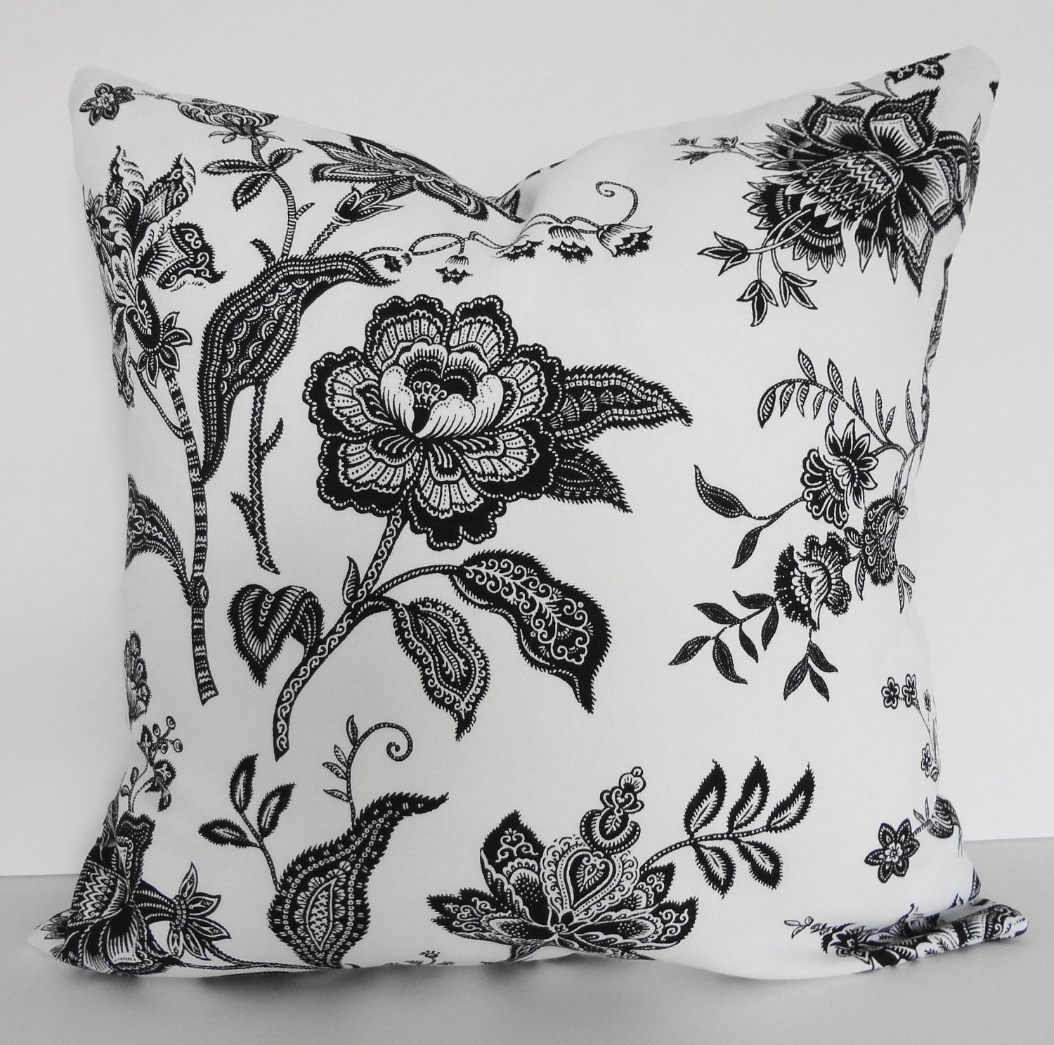 Indoor/Outdoor Floral Decorative Pillow Cover in Black and