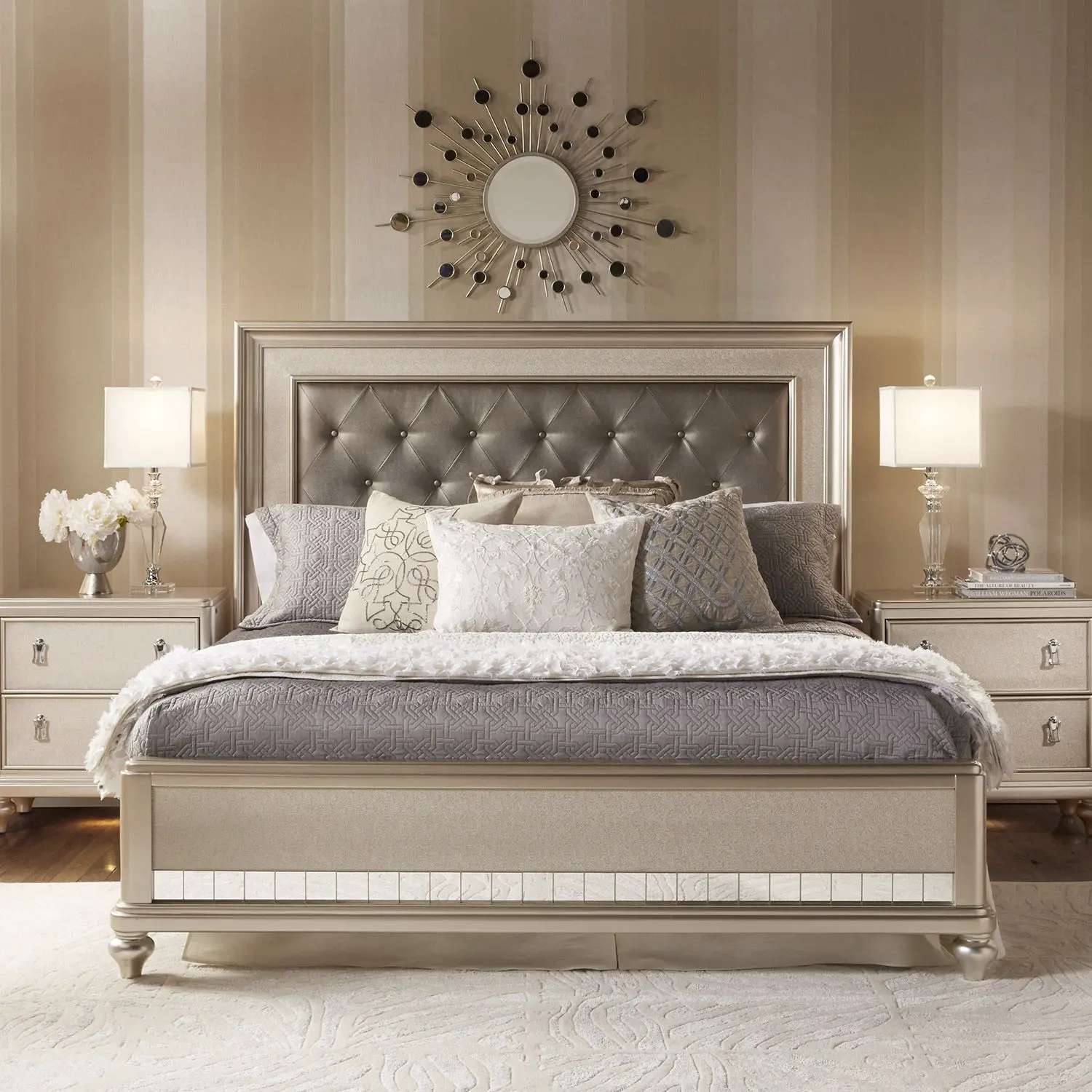 Queen Bed Pillow Arrangements