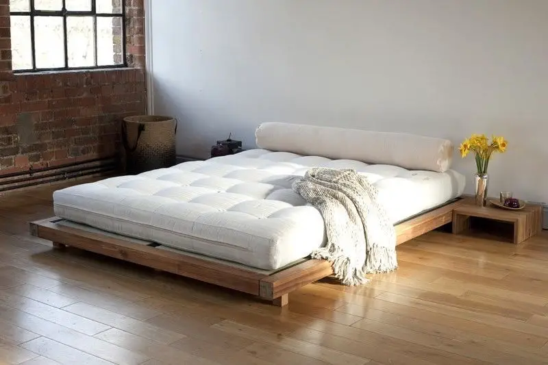 This platform bed is about 2 years old. It is still sold ...