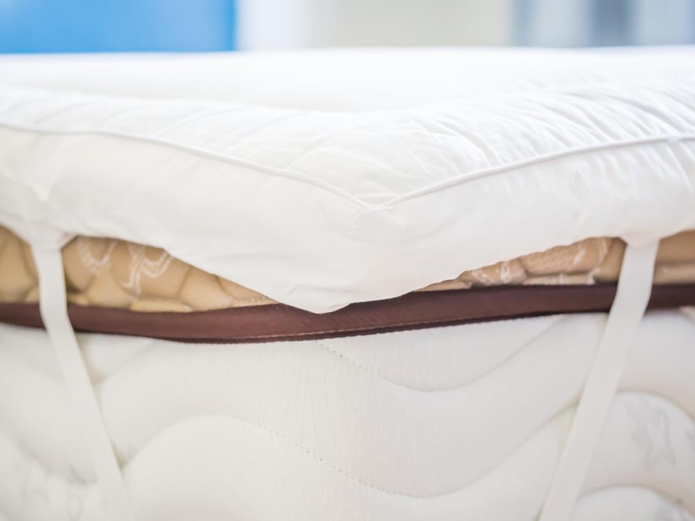 What You Need to Know About the Best Mattress Toppers For Side Sleepers ...