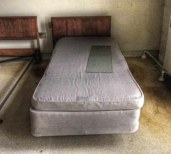 Who Takes Old Mattresses For Free
